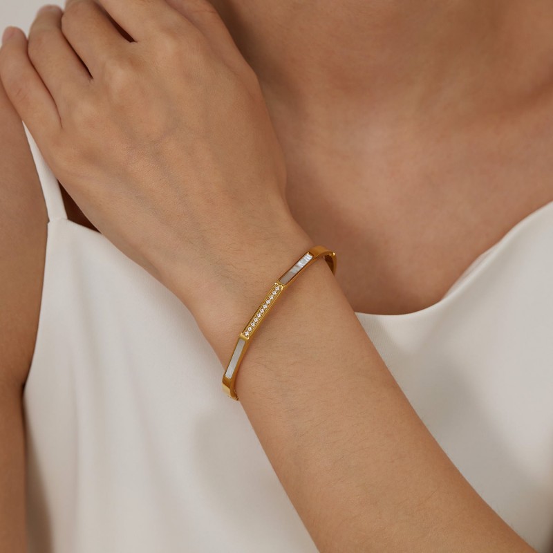 Vintage gold-plated titanium steel bracelet