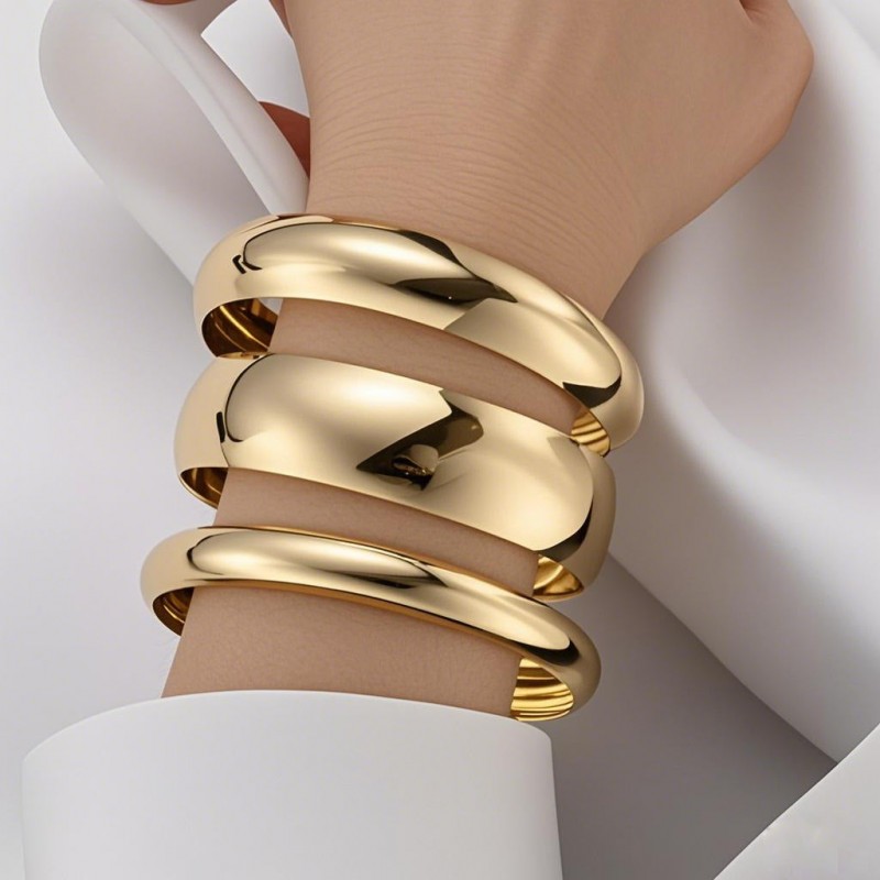 Vintage multi-layered diamond pattern bracelet